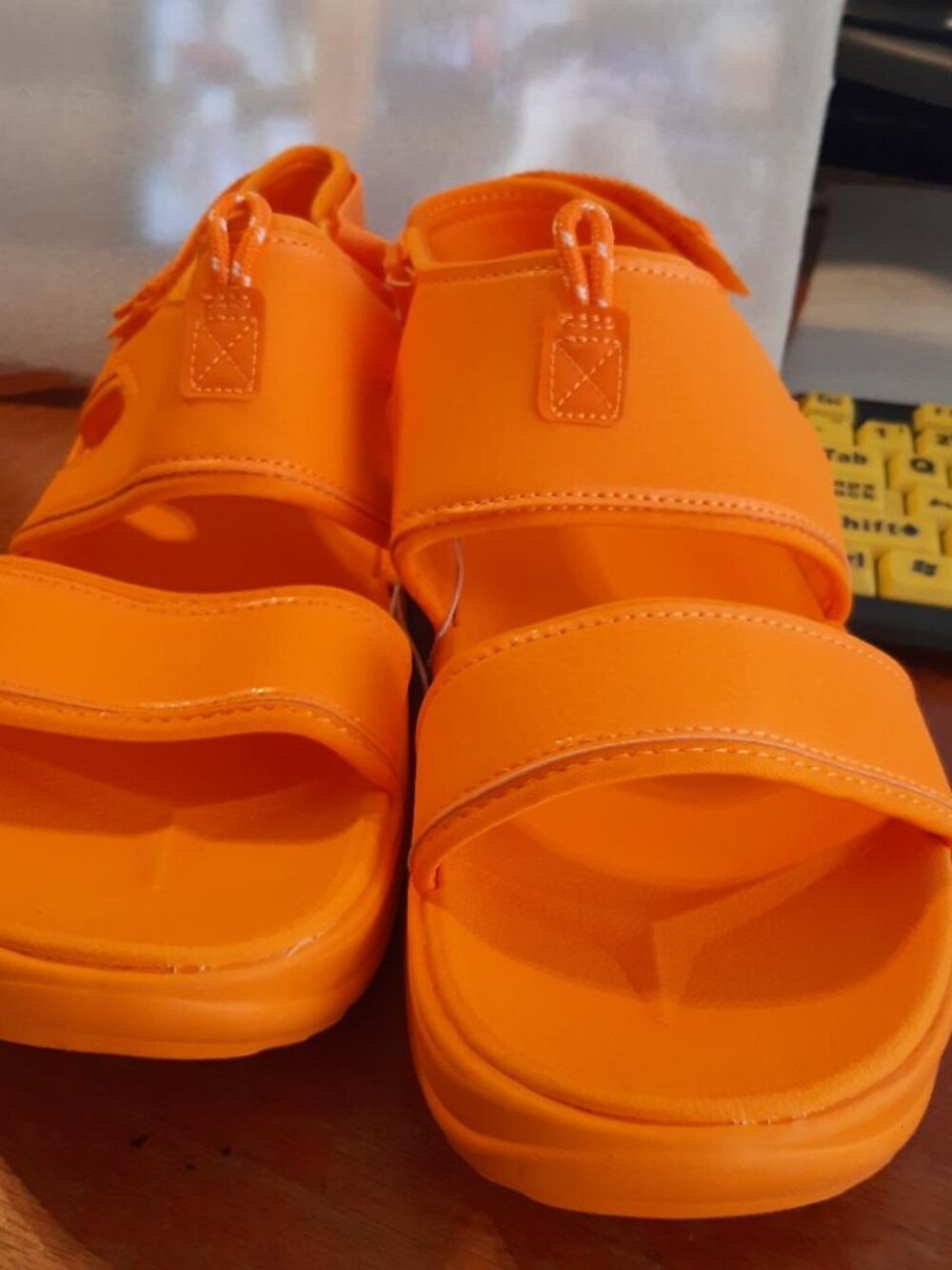 NEW ! Avia Women Bright Orange Open Toe Sandals Sz 8/11